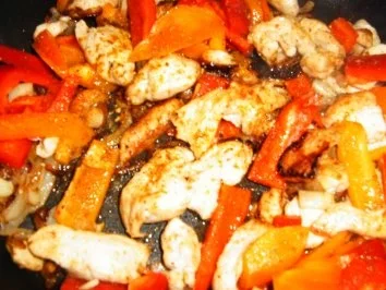 Rezept: Bunte Hähnchenpfanne Bild Nr. 6 Bunte Hähnchenpfanne - Rezept - Bild Nr. 6