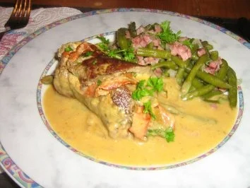 Rezept: Rouladen mit Kräuterfrischkäse und Chorizo gefüllt und Prinzessbohnen Bild Nr. 2 Rouladen mit Kräuterfrischkäse und Chorizo gefüllt und Prinzessbohnen - Rezept - Bild Nr. 2