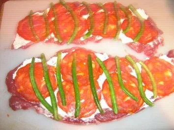 Rezept: Rouladen mit Kräuterfrischkäse und Chorizo gefüllt und Prinzessbohnen Bild Nr. 5 Rouladen mit Kräuterfrischkäse und Chorizo gefüllt und Prinzessbohnen - Rezept - Bild Nr. 5