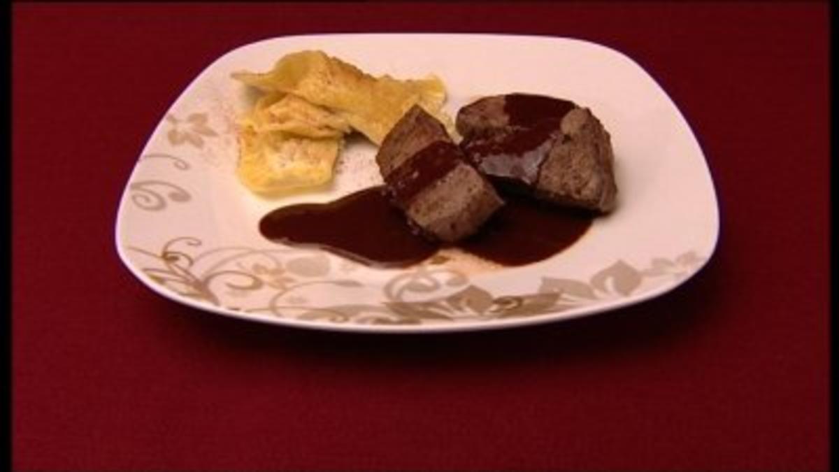 Bilder für Bandnudeln mit Rinderfilet an Schoko-Soße (Jessica Wahls) - Rezept