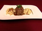 Kalbshaxe mit Spätzle und Rahmwirsing mit Speck  (Prinz Marcus von Anhalt) - Rezept