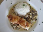 Hühner-Cordon-Bleu-Rouladen mit Champignonsauce - Rezept