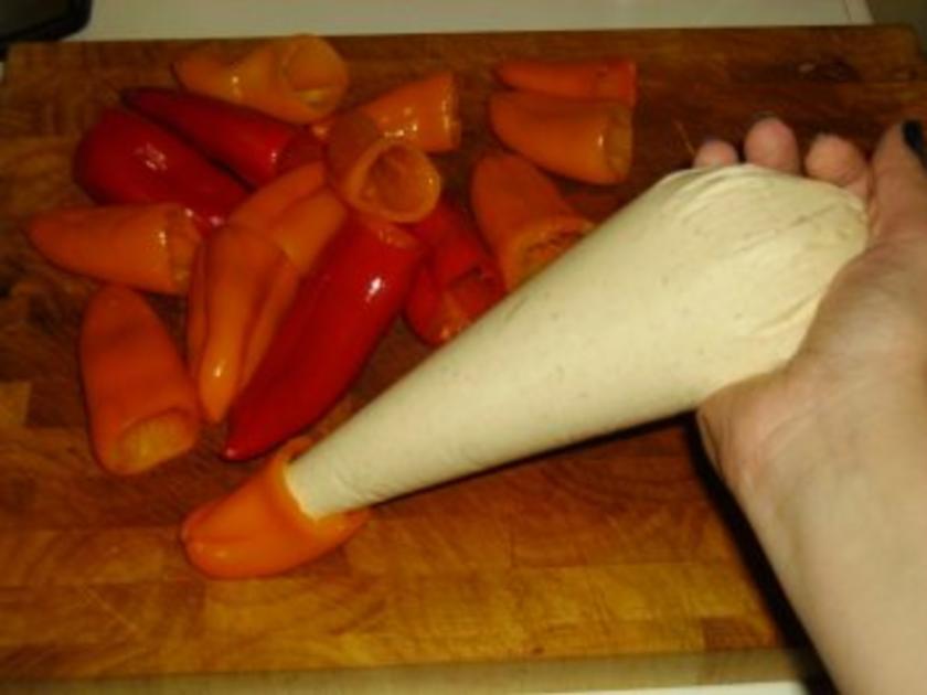 Kleine Paprika gefüllt mit Käsecreme - einfach - von caracasa81
