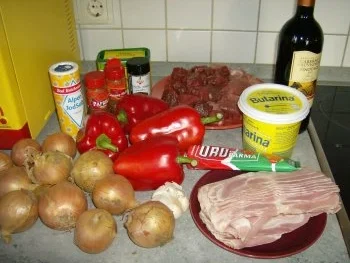 Gulasch mit Speck - Rezept - Bild Nr. 2