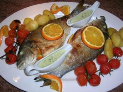 gebratene Dorade mit Oliven, Orangen, Petersiliensauce - Rezept