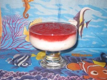 Stracciatella-Quark mit" Piratenblut" - Rezept