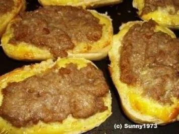 Gebackene Mettbrötchen - Rezept