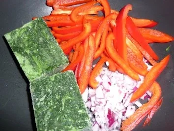 Rezept: Woknudeln mit Spinat.... Bild Nr. 6 Woknudeln mit Spinat.... - Rezept - Bild Nr. 6