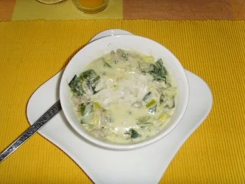 Rezept: Lauch-Käsesuppe.....mit Hackfleisch... Lauch-Käsesuppe.....mit Hackfleisch... - Rezept