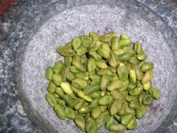 Hähnchenbrust in Pistaziensauce an  Kartoffeln in Weißwein geschmort - Rezept - Bild Nr. 4