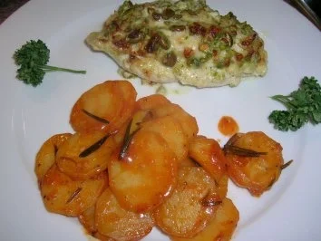 Hähnchenbrust in Pistaziensauce an  Kartoffeln in Weißwein geschmort - Rezept - Bild Nr. 7