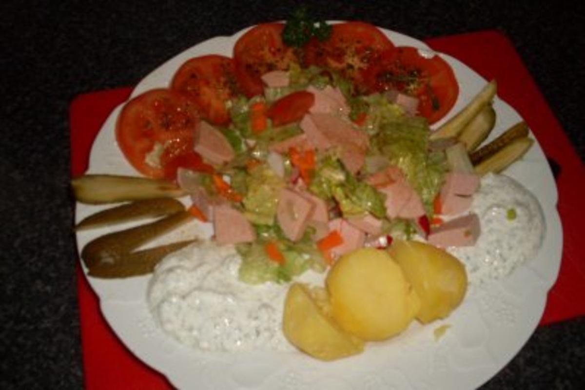 Bilder für Kräuterquark mit Pellkartoffeln .... - Rezept