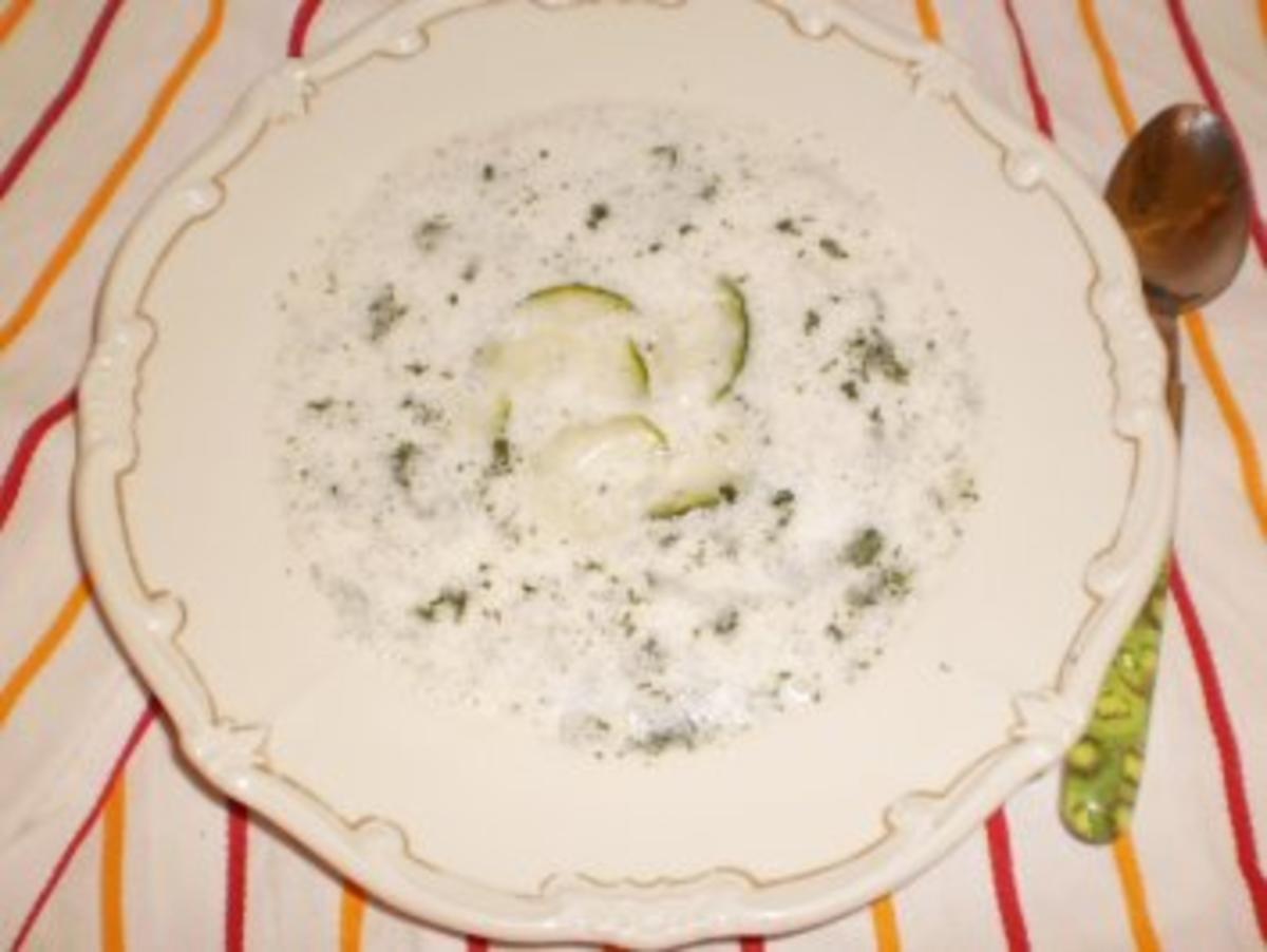 Gurken-Dill-Suppe - Rezept mit Bild - kochbar.de