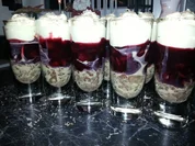 Vanille-Keks-Becher mit Kirschgrütze - Rezept