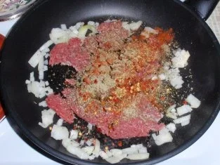 Rezept: Tatar-Gemüse-Bolognese mit Spaghettitürmchen Bild Nr. 3 Tatar-Gemüse-Bolognese mit Spaghettitürmchen - Rezept - Bild Nr. 3