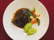 Rinderbäckchen mit Kartoffel-Lauch-Püree (Michaela May) - Rezept