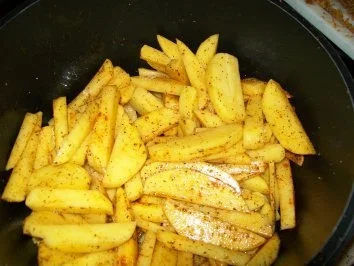 Nuggets mit Pommes und frischem Salat - Rezept - Bild Nr. 7