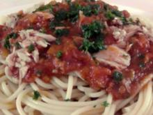 Spaghetti mit Tomaten-Thunfisch-Soße - Rezept