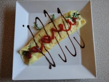 Pikantes Palatschinken Schmankerl - Rezept