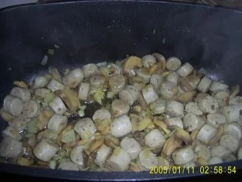 Rezept: Bratwurstgulasch Bild Nr. 4 Bratwurstgulasch - Rezept - Bild Nr. 4