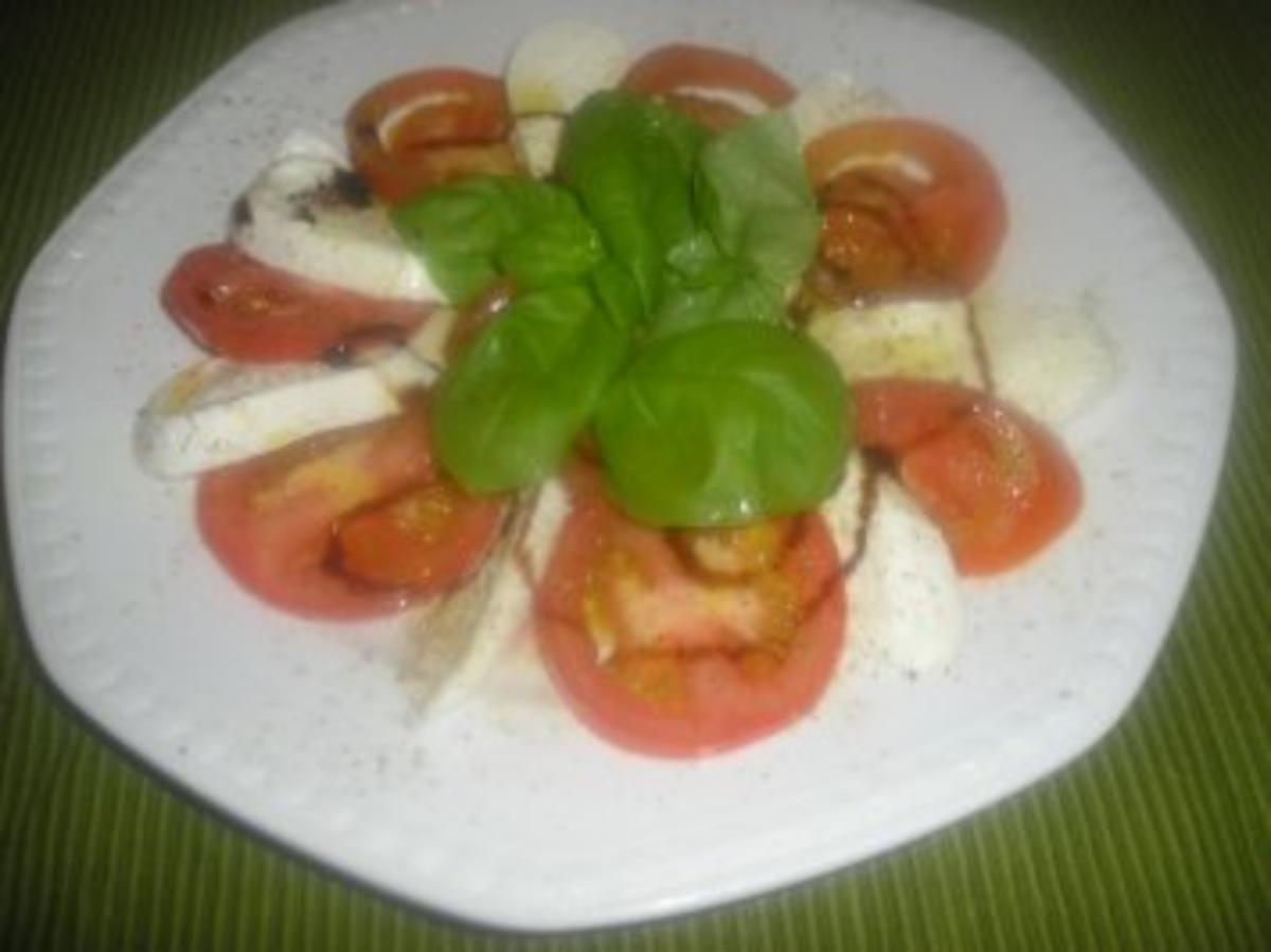 Tomate-Büffelmozzarella-Basilikum - Rezept