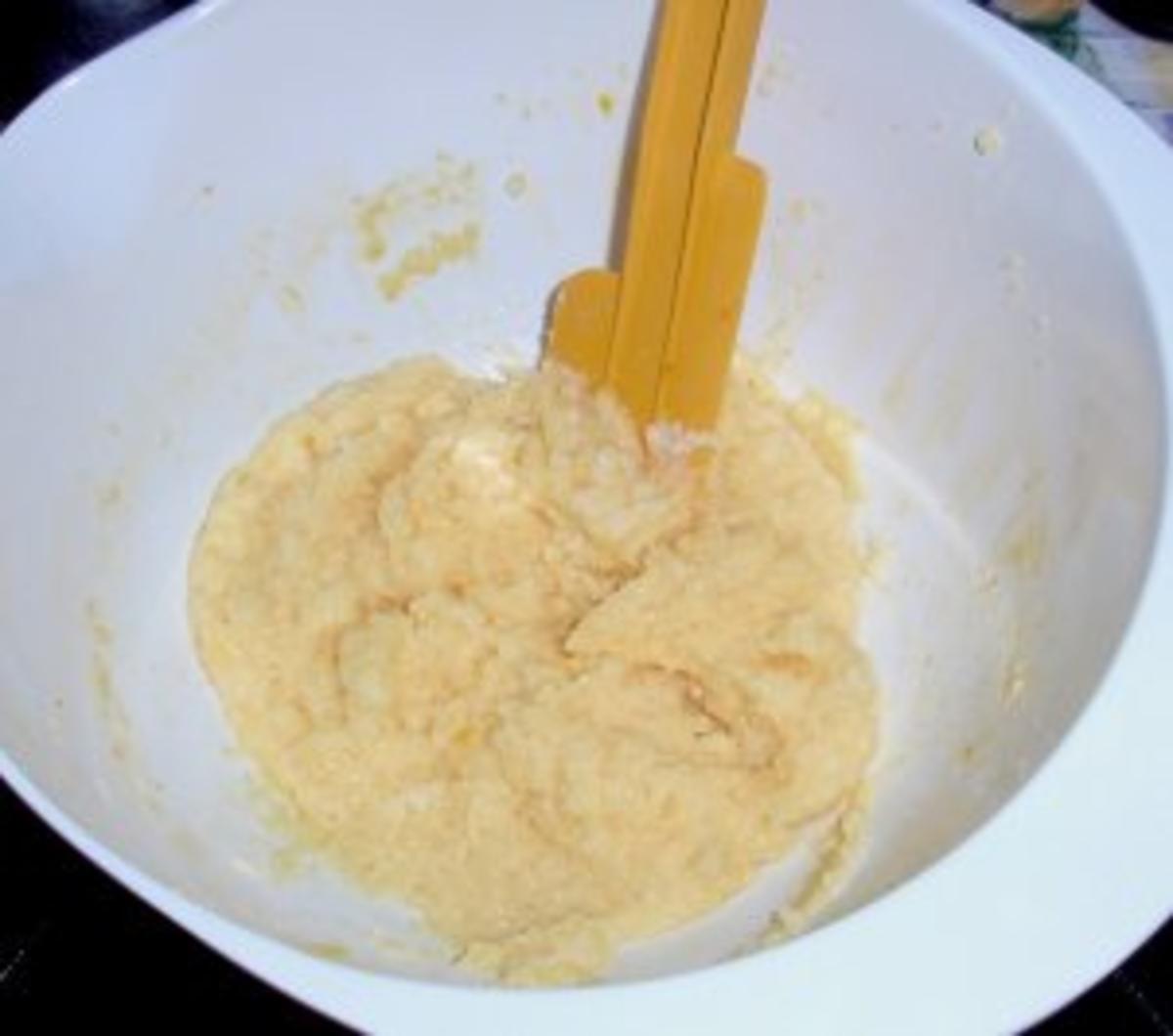 Grieß-Mandarinen-Törtchen mit einem Joghurt-Mandarinensößchen - Rezept - Bild Nr. 5