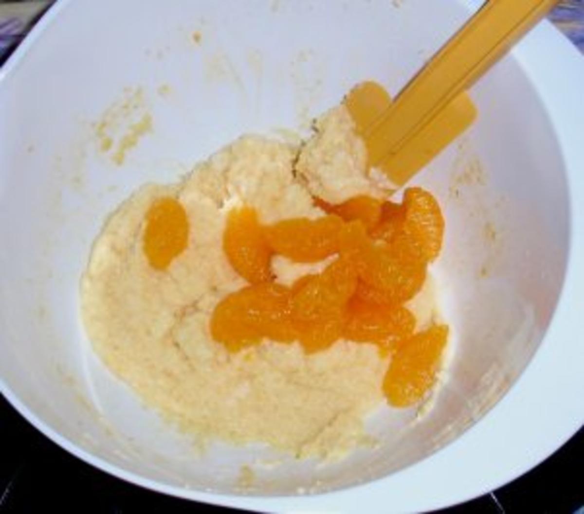 Grieß-Mandarinen-Törtchen mit einem Joghurt-Mandarinensößchen - Rezept - Bild Nr. 6