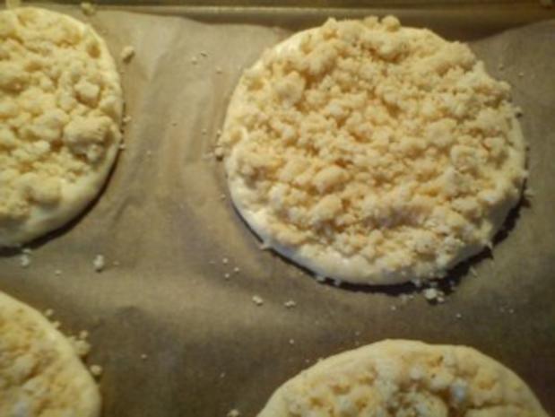 Julia Franck - Streuselschnecke Lösung Streuselschnecke wie frisch vom Bäcker ^^ - Rezept - kochbar.de