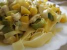 Hähnchen-Ragoutpfanne mit Mango und Bandnudeln - Rezept