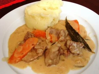 Rezept: Kalbsvoressen à la Créme mit Kartoffel-Pourrée Bild Nr. 3 Kalbsvoressen à la Créme mit Kartoffel-Pourrée - Rezept - Bild Nr. 3