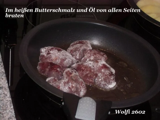 Huhn : Hühnerleber mit Apfel, Zwiebel und Karottenpüre - Rezept - Bild Nr. 8
