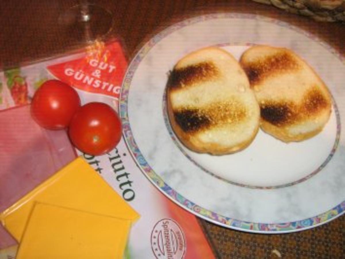 Brötchen-Baguette mit Schinken und Tomaten - Rezept - Bild Nr. 2