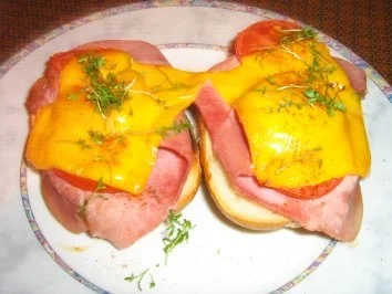 Rezept: Brötchen-Baguette mit Schinken und Tomaten Bild Nr. 5 Brötchen-Baguette mit Schinken und Tomaten - Rezept - Bild Nr. 5