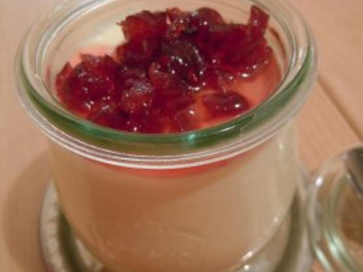 Tonkabohnen-Creme mit marinierten Cranberries - Rezept - kochbar.de