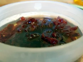 Rezept: Tonkabohnen-Creme mit marinierten Cranberries Bild Nr. 3 Tonkabohnen-Creme mit marinierten Cranberries - Rezept - Bild Nr. 3