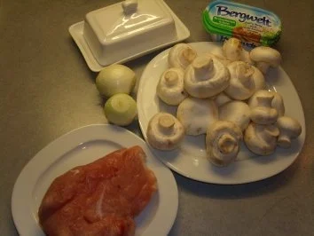 Rezept: Geflügel: Putengeschnetzeltes auf Kartoffelpuffer Bild Nr. 2 Geflügel: Putengeschnetzeltes auf Kartoffelpuffer - Rezept - Bild Nr. 2