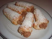 Süsses: Nuss-Schaumrollen - Rezept