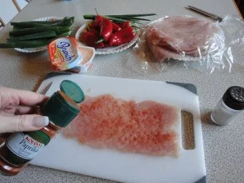 Putenröllchen mit Paprika Sauce und Spaghetti Nest - Rezept - Bild Nr. 3