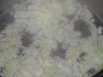 Rezept: Penne Riagte mit sahniger Paprika-Thunfisch-Sauce; hot Bild Nr. 5 Penne Riagte mit sahniger Paprika-Thunfisch-Sauce; hot - Rezept - Bild Nr. 5