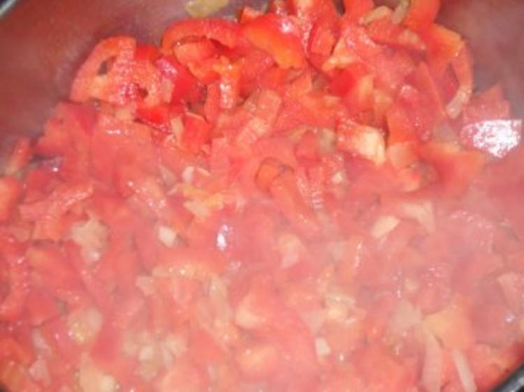 Penne Riagte mit sahniger PaprikaThunfischSauce; hot Rezept