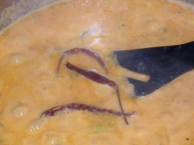 Penne Riagte mit sahniger PaprikaThunfischSauce; hot Rezept