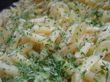 Rezept: Penne Riagte mit sahniger Paprika-Thunfisch-Sauce; hot Bild Nr. 15 Penne Riagte mit sahniger Paprika-Thunfisch-Sauce; hot - Rezept - Bild Nr. 15