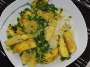 Fisch : Pangasius in Currysoße und Apfel mit viel Kräuter, serviert mit Basmati-Kokos-Reis - Rezept