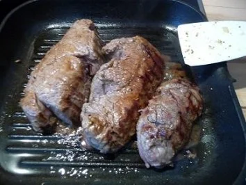 Rezept: Rinderfilet mit Pfifferlingen und Chips-Kartoffeln Bild Nr. 5 Rinderfilet mit Pfifferlingen und Chips-Kartoffeln - Rezept - Bild Nr. 5