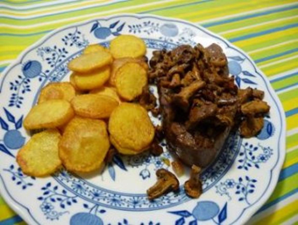 Rinderfilet mit Pfifferlingen und Chips-Kartoffeln - Rezept - kochbar.de