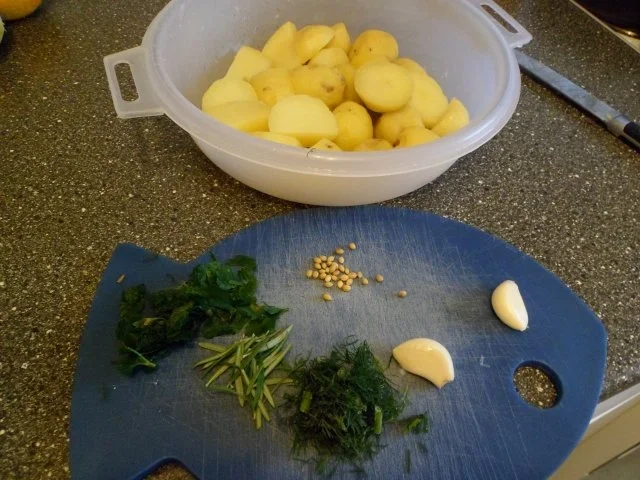 Lachs mit Kartoffeln und Joghurtsoße - Rezept - Bild Nr. 12