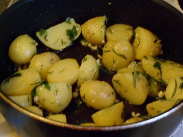 Lachs mit Kartoffeln und Joghurtsoße - Rezept - Bild Nr. 13