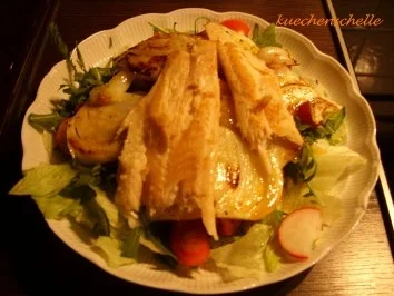 Rezept: Salat mit gebratenem Fenchel und Forellenfilets Salat mit gebratenem Fenchel und Forellenfilets - Rezept