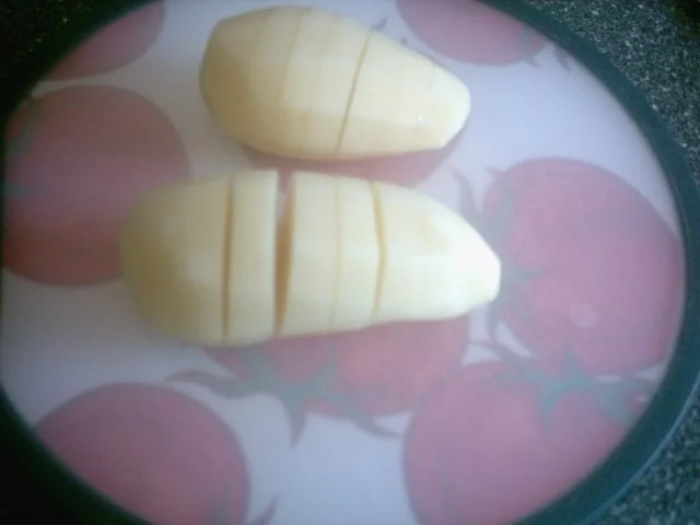 Rezept: Marinierte Kartoffel - Tomaten - Fächer Bild Nr. 3 Marinierte Kartoffel - Tomaten - Fächer - Rezept - Bild Nr. 3