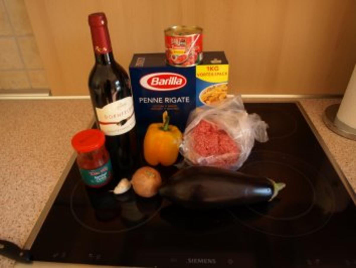 Penne mit Gemüse-Hack-Bolognese - Rezept - kochbar.de